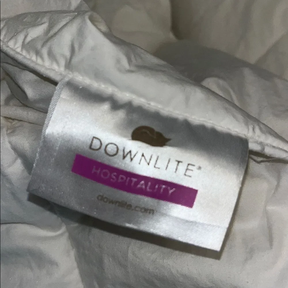 Downlite Hospitality Medium Weight Down King Size Bed Comforter White